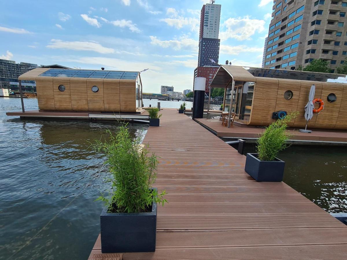 Villa Wikkelboats At Floating Rotterdam Rijnhaven Esterno foto