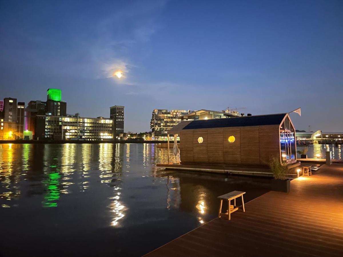 Villa Wikkelboats At Floating Rotterdam Rijnhaven Esterno foto