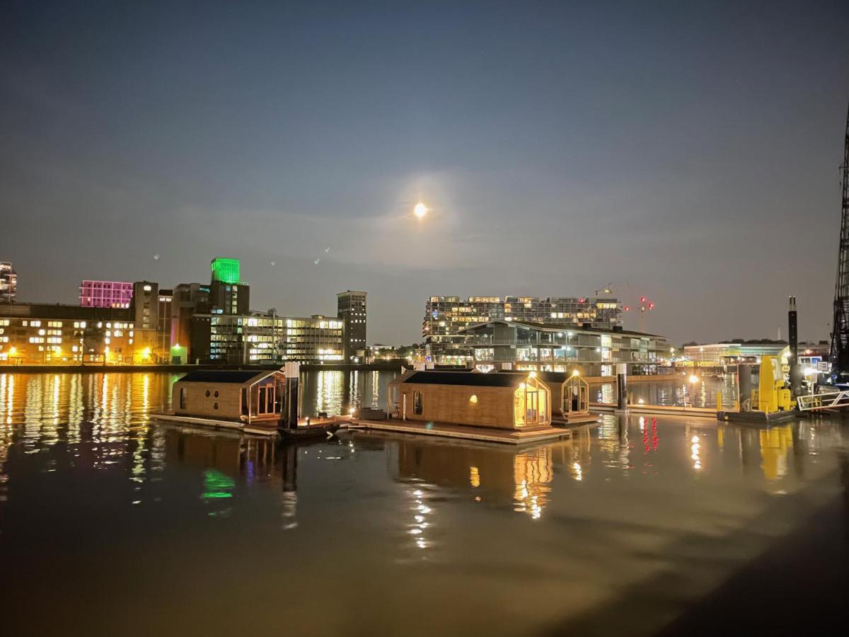 Villa Wikkelboats At Floating Rotterdam Rijnhaven Esterno foto