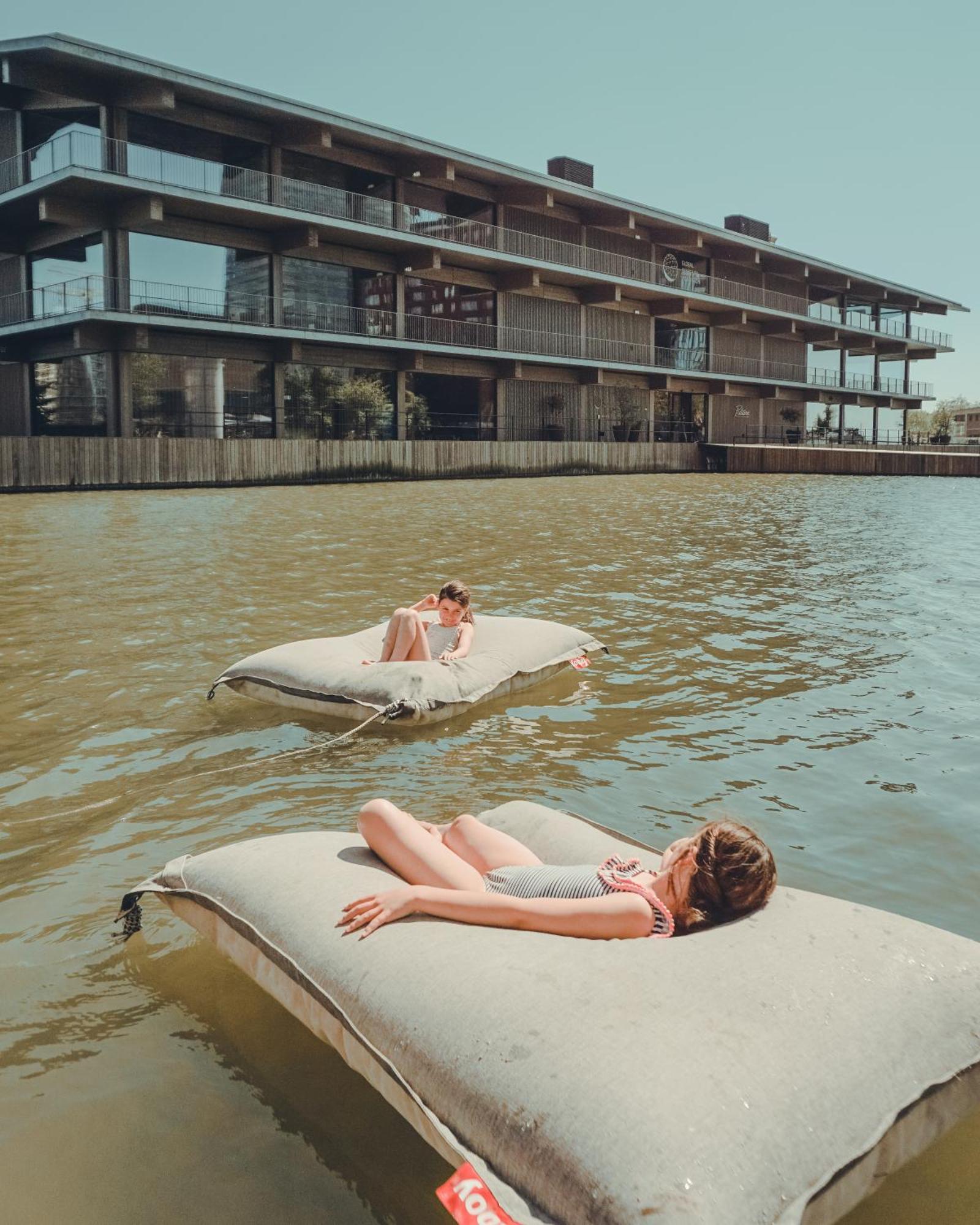 Villa Wikkelboats At Floating Rotterdam Rijnhaven Esterno foto
