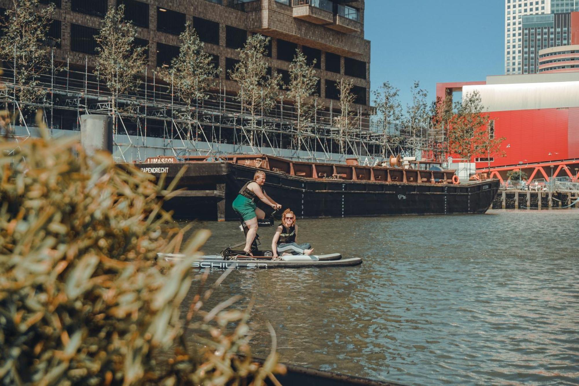 Villa Wikkelboats At Floating Rotterdam Rijnhaven Esterno foto